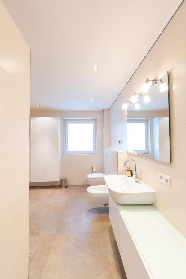-Zentrale Wohnung-Balkon-Desingerkueche- 比勒费尔德 外观 照片